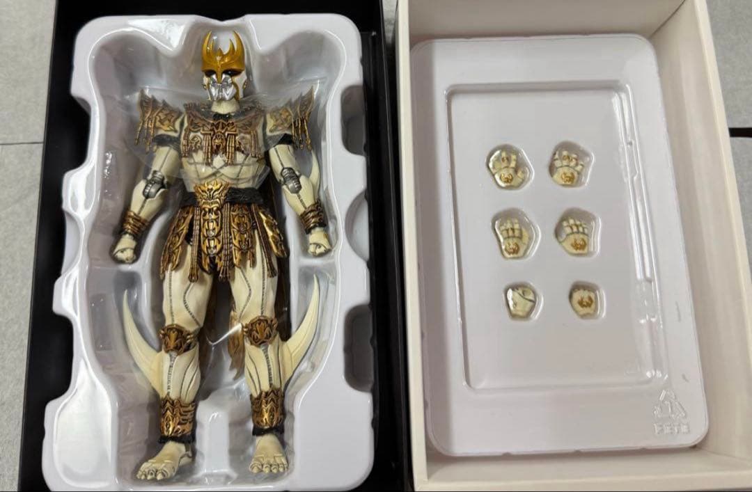 S.H.Figuarts ン・ダグバ・ゼバ　真骨彫製法　仮面ライダー　クウガ