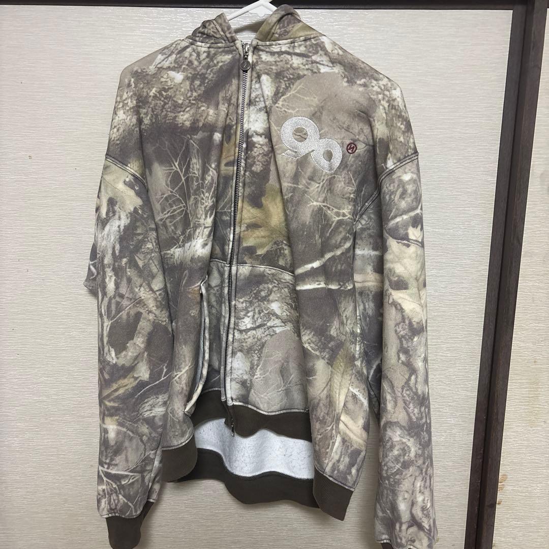 9090 ジップパーカー