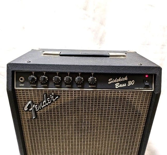 ベースアンプ　Fender Japan SIDEKICK BASS30