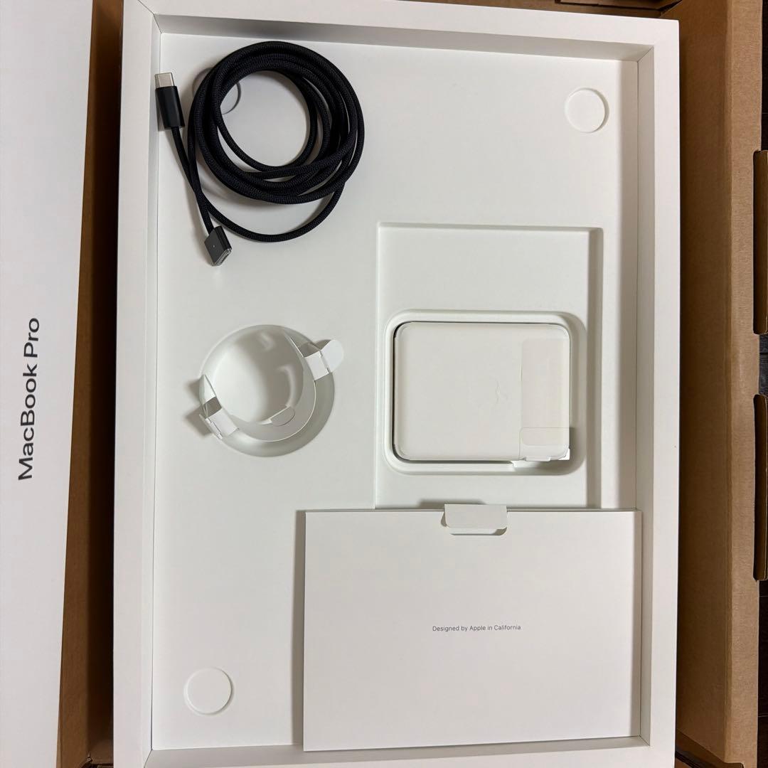 MacBook Pro 16インチ M3 Max 1TB 36GB 本体