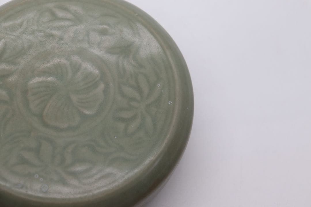 中国　青磁蓋物　青磁　送料込み0406