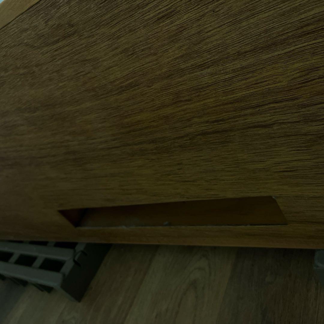 レトロなテレビボード