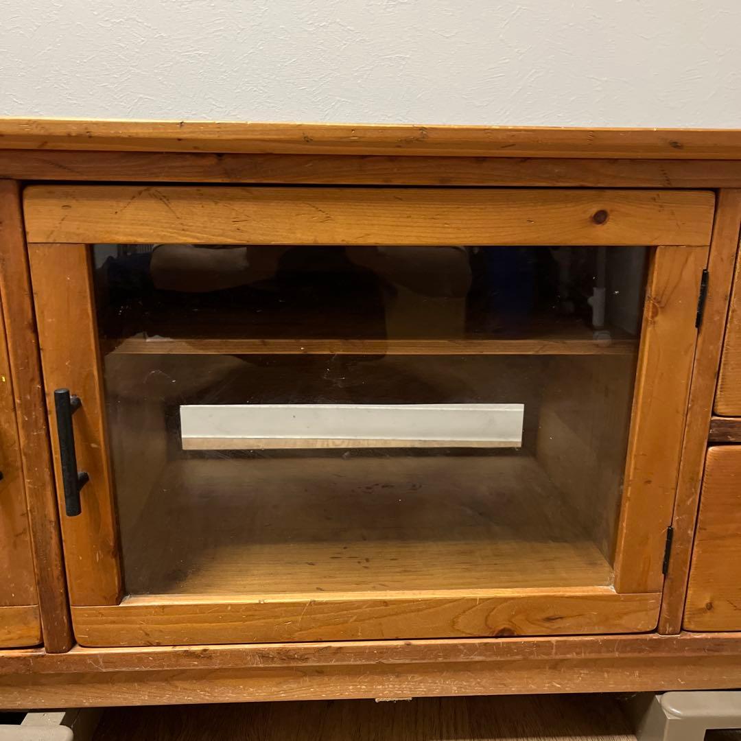 レトロなテレビボード