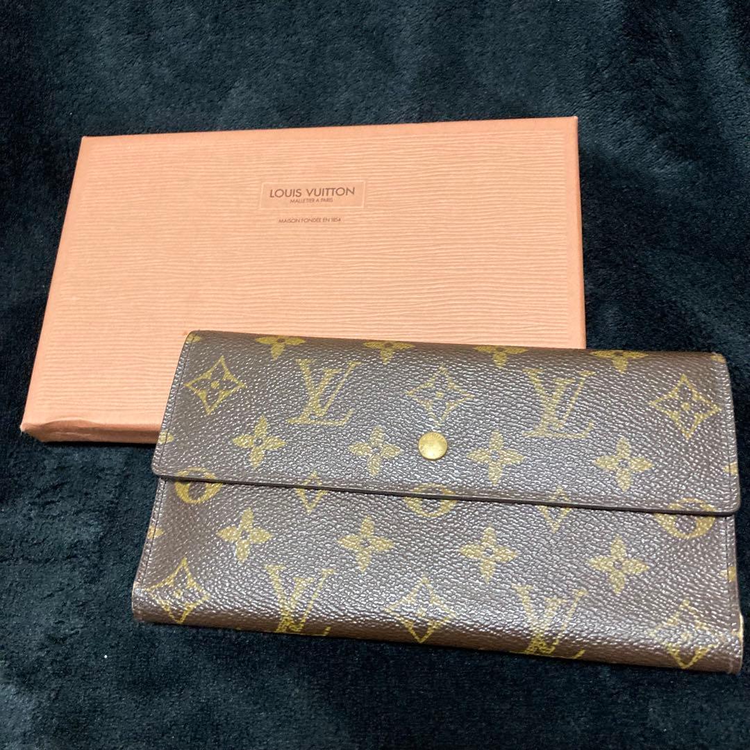 LOUIS VUITTON ポルトトレゾール インターナショナル M61215
