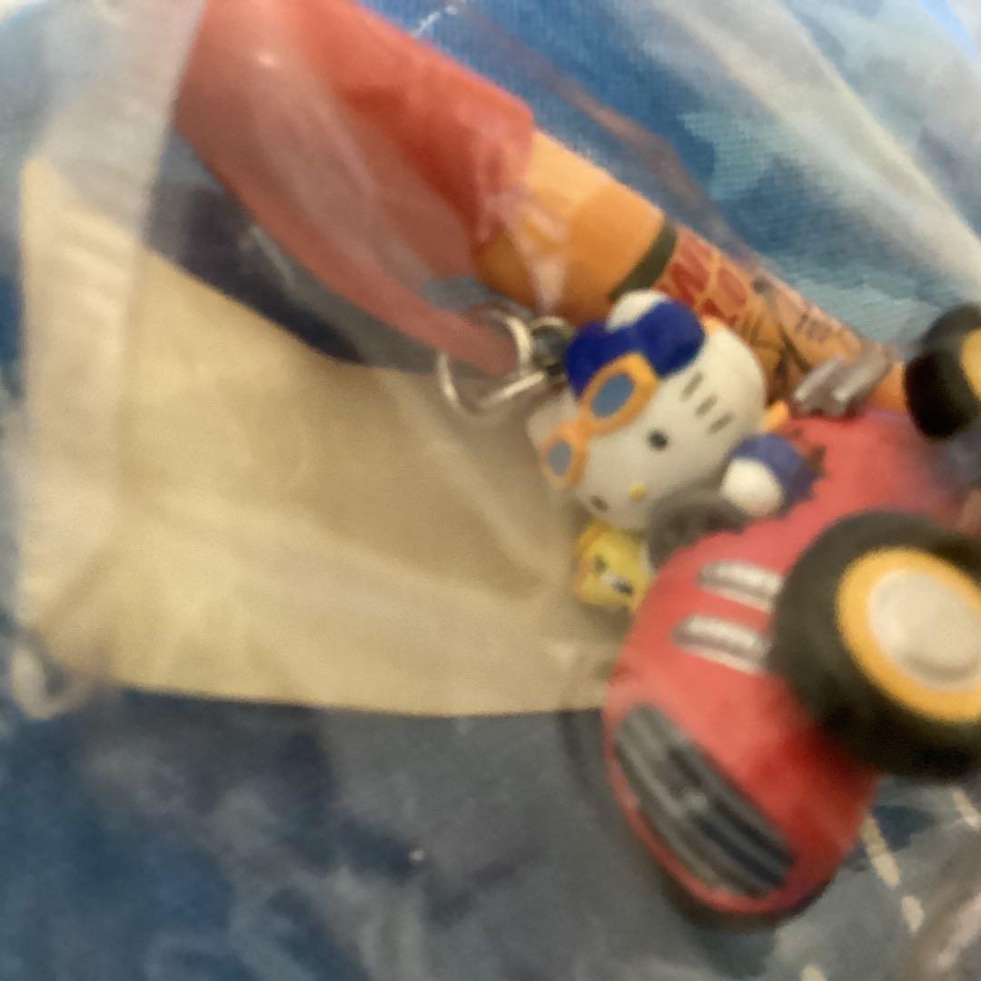 3432 トゥイーティー &ハローキティボールペン &ハンカチセット