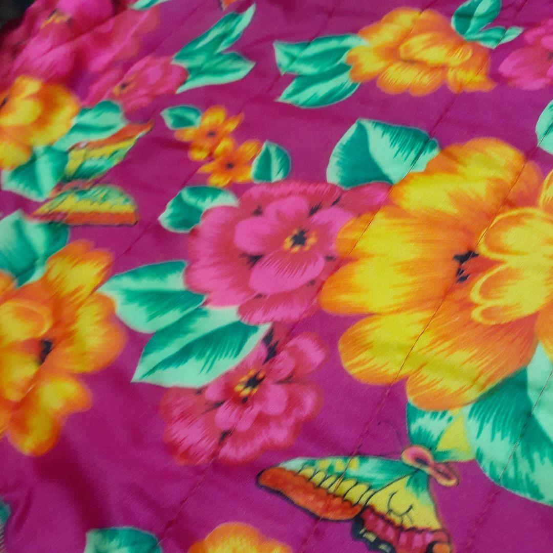 レア‼️ビンテージ　レトロポップ　花柄&蝶々　リバーシブル　こたつかけ　マット他