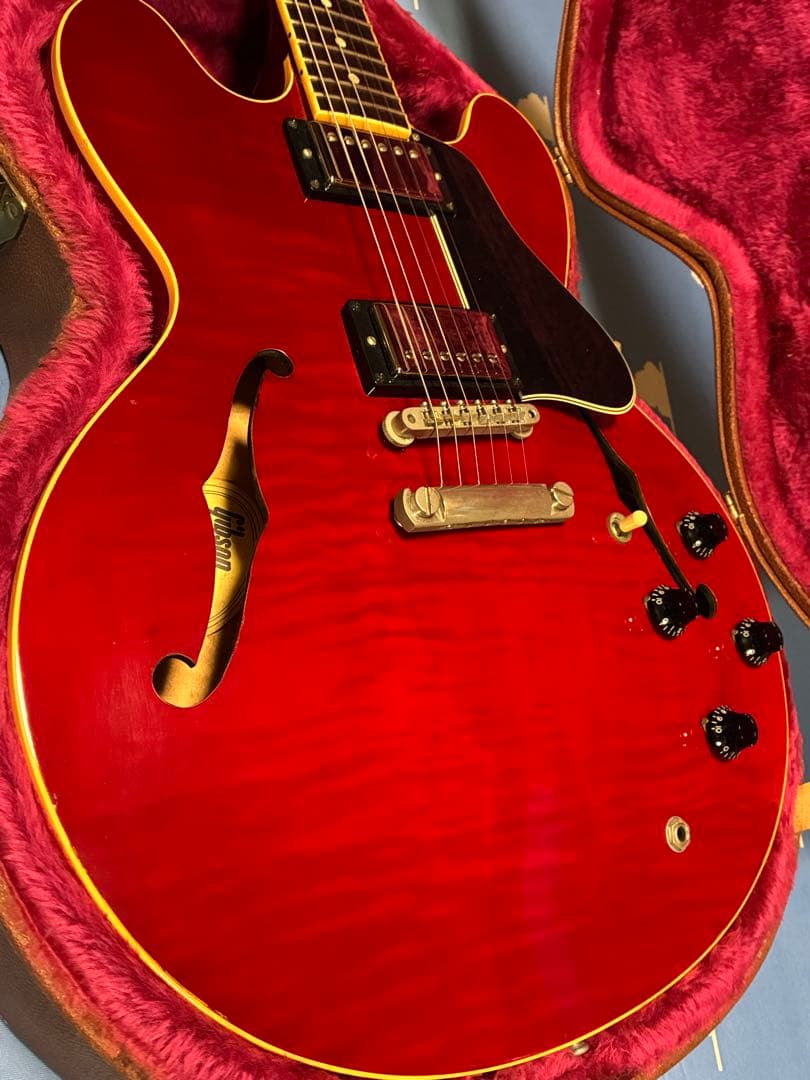 ⭐️Gibson ES-335 DOT チェリーレッド