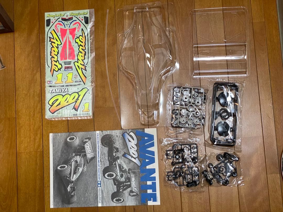 アバンテ 2001 未組立品　オプションパーツおまけ付き　AVANTE 2001