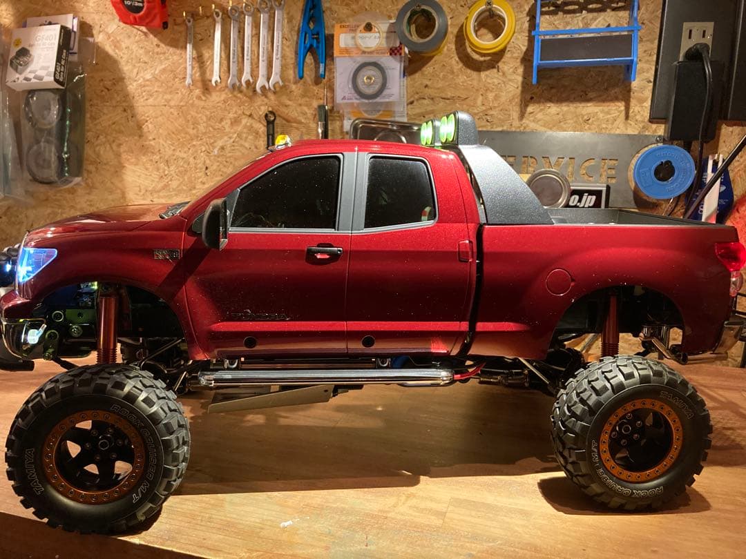 タミヤタンドラカスタム　実車北米トヨタカラー3Q3ウレタン塗装INJORAアルミ