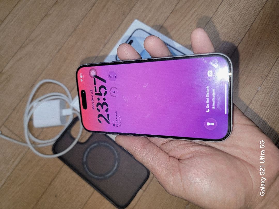 Apple iPhone 15ブルー箱充電器　カバーセットケース