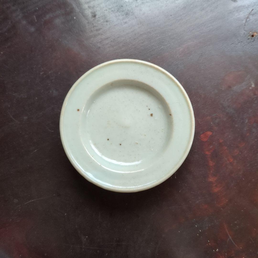 白磁皿 木箱付き 直径約10cm　骨董品　李朝初期　白磁　折縁　皿