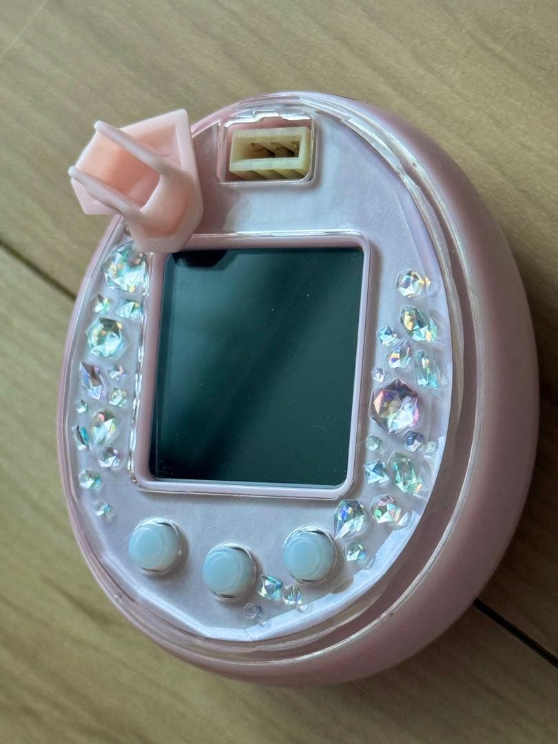 美品　たまごっち　ピース　ピンク
