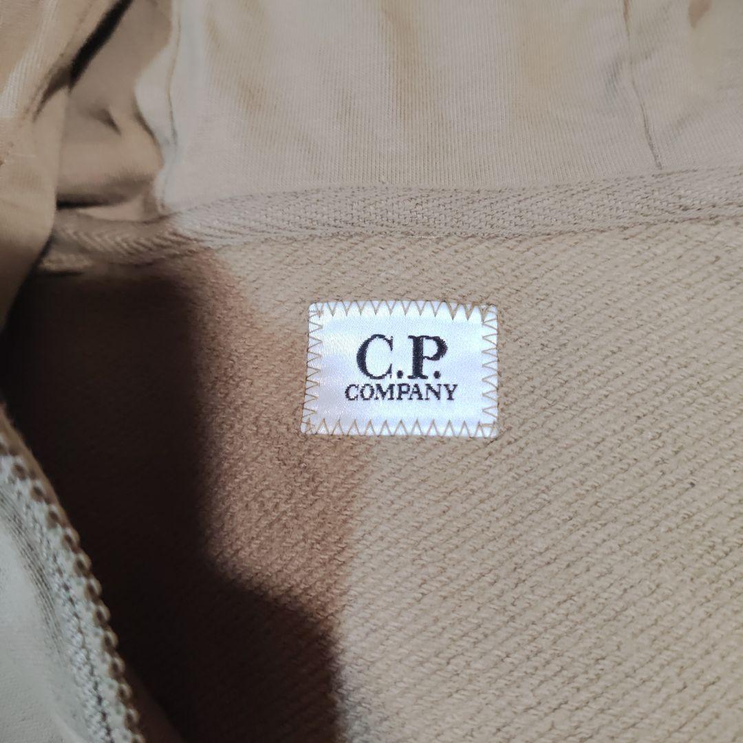 CP COMPANY ゴーグル付きカーキ ブラウンパーカー