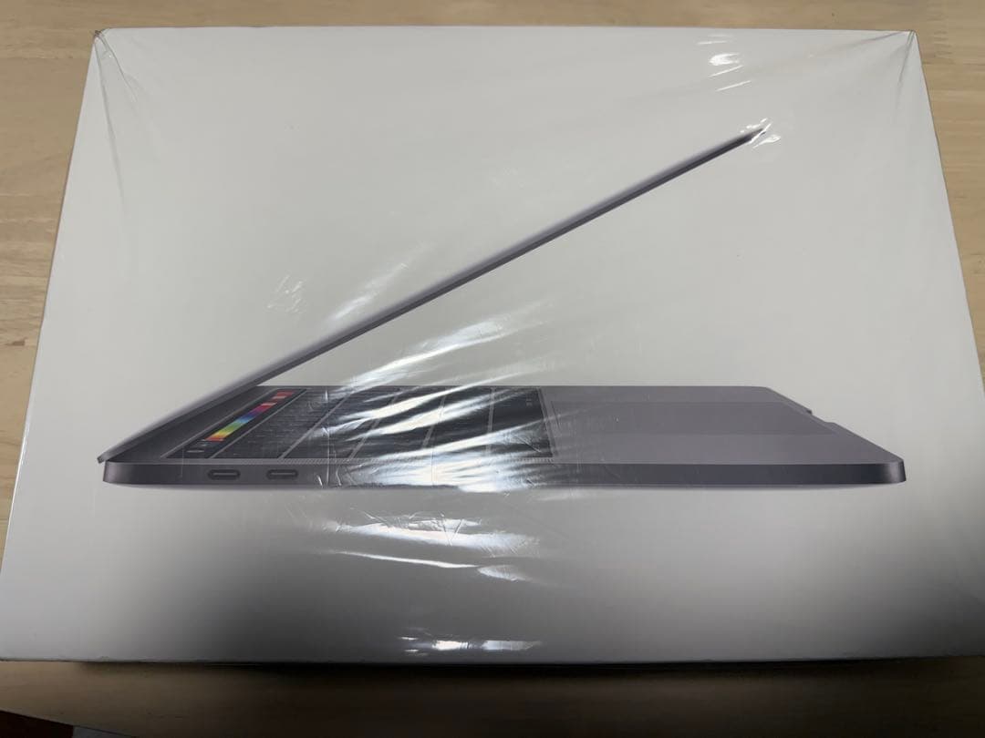 MacBook Pro 2019 13インチ core i7 16GB