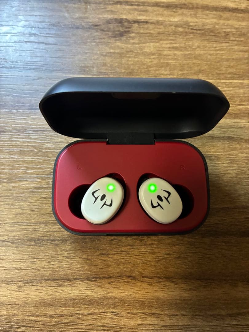 美品　呪術廻戦 両面宿儺モデル ワイヤレスイヤホン 諏訪部順一 ボイス搭載