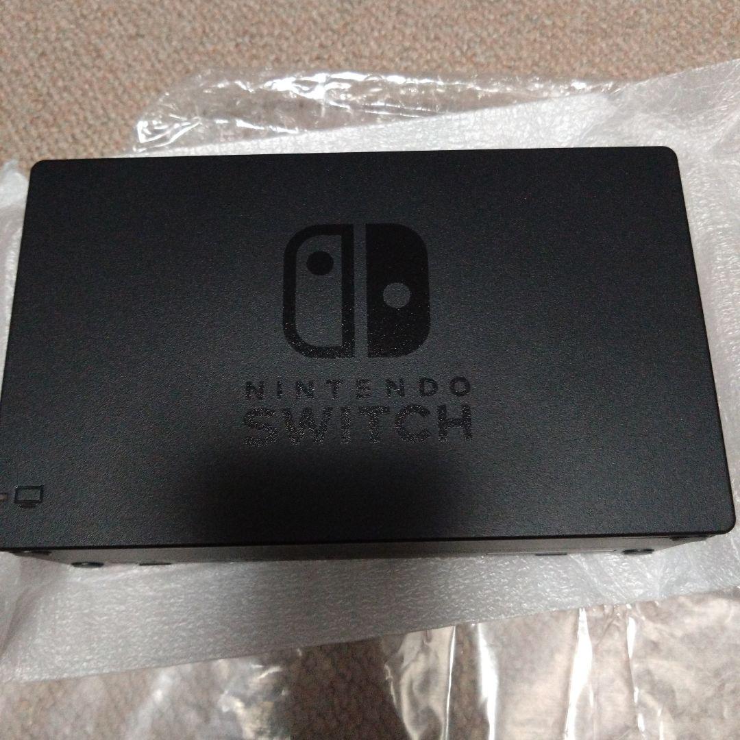 ほぼ未使用に近いNintendo Switch ネオンブルー/ネオンレッド 本体