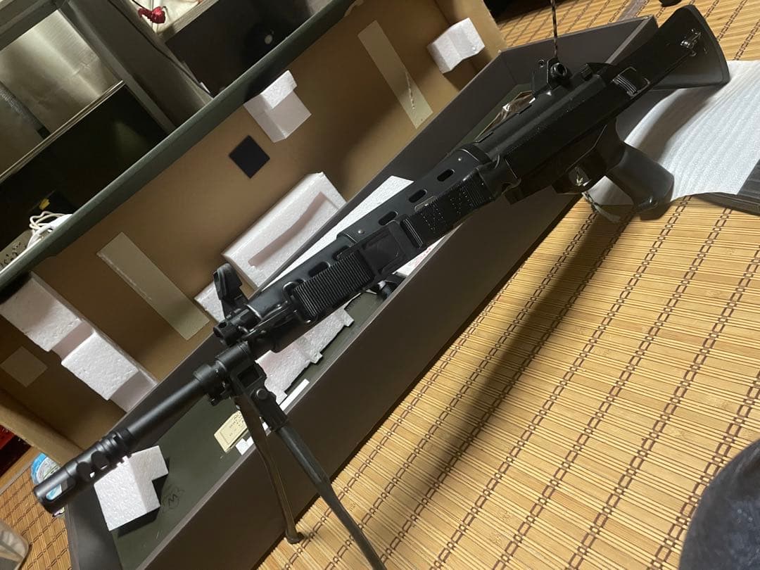フ*。様 89式小銃 ガスブローバック 予備弾倉負い紐レプリカ替えパーツ付 カス