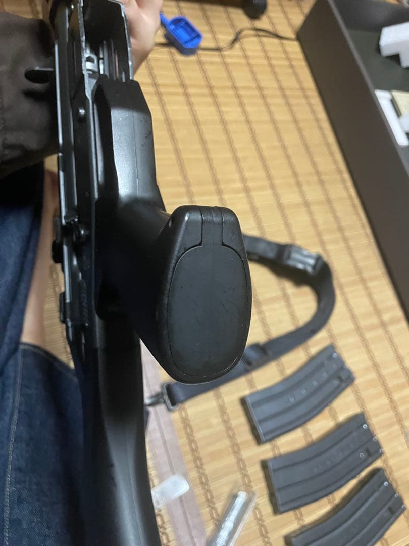 フ*。様 89式小銃 ガスブローバック 予備弾倉負い紐レプリカ替えパーツ付 カス