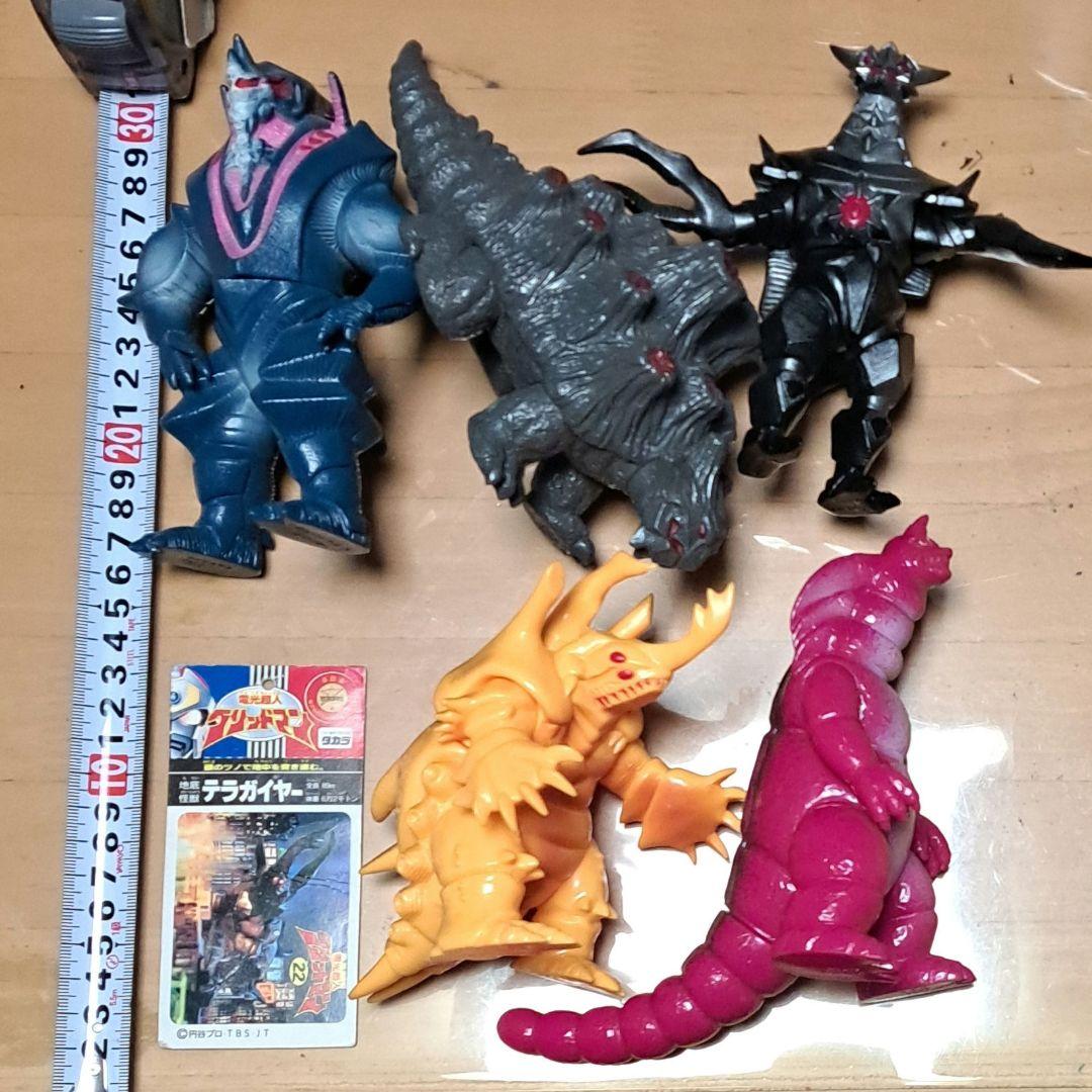 円谷プロ　グリッドマン怪獣　シノビラー　等　ソフビ　フィギュア　セット