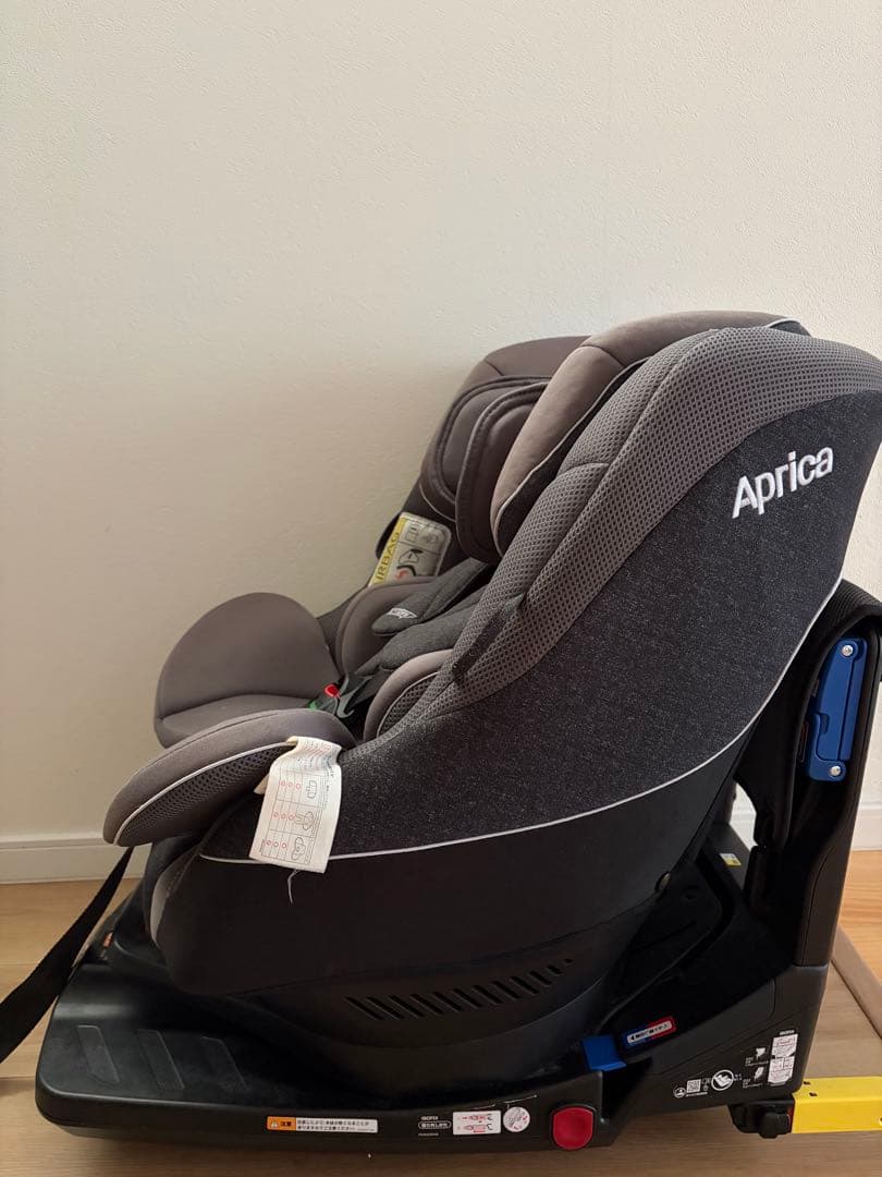 Aprica クルリラ　プレミアム　ISOFIX シートベルト