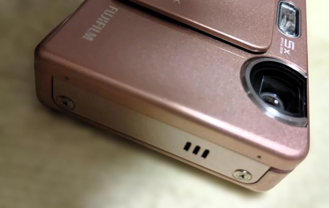 【美品、希少】Fujifilm FinePix Z300 ピンク