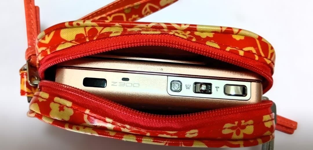 【美品、希少】Fujifilm FinePix Z300 ピンク