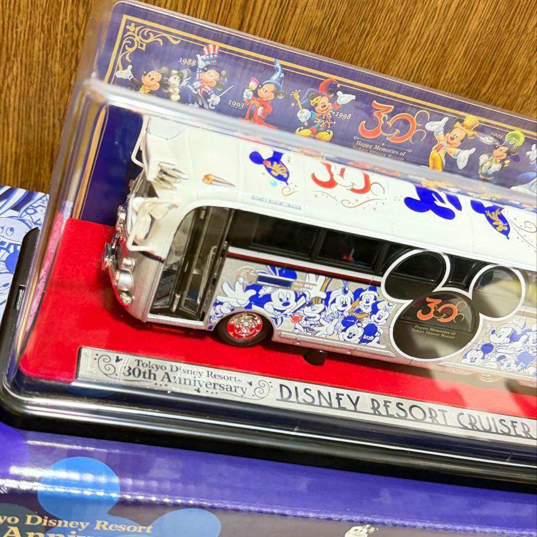 【年末価格！・新品】ディズニーリゾートクルーザー 30周年 限定 箱付 認定書付