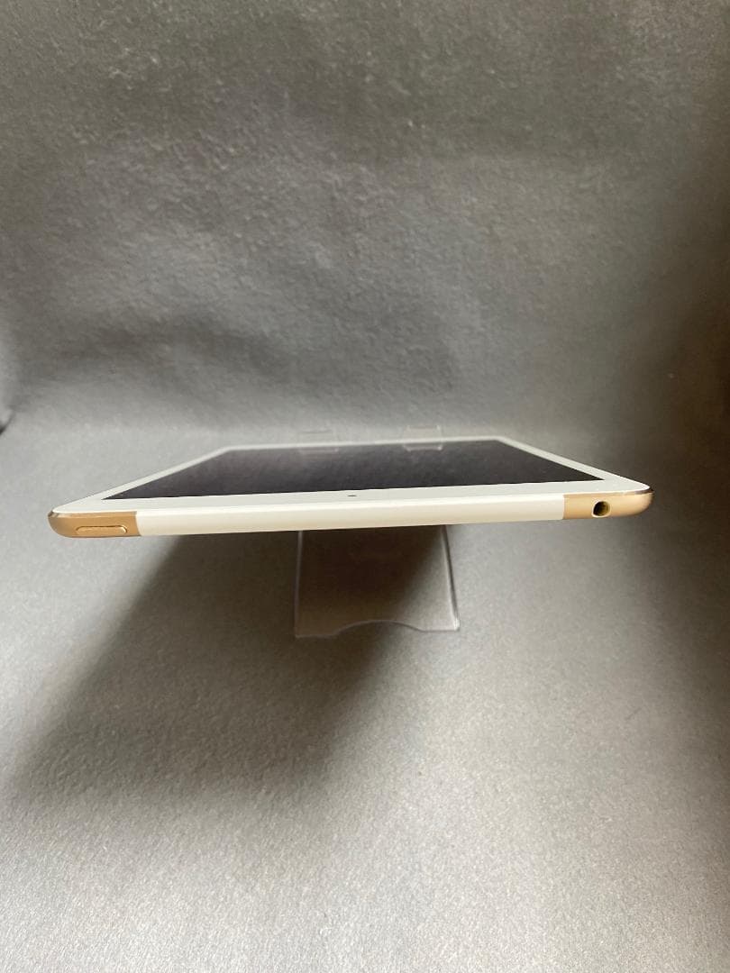 美品 SIMフリー iPad mini 第4世代 128GB WiFi+Cell