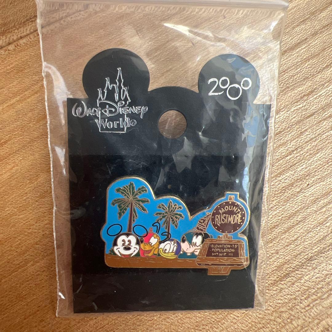 wdw ディズニー　無人島　キャスタウェイ　ピンバッジ