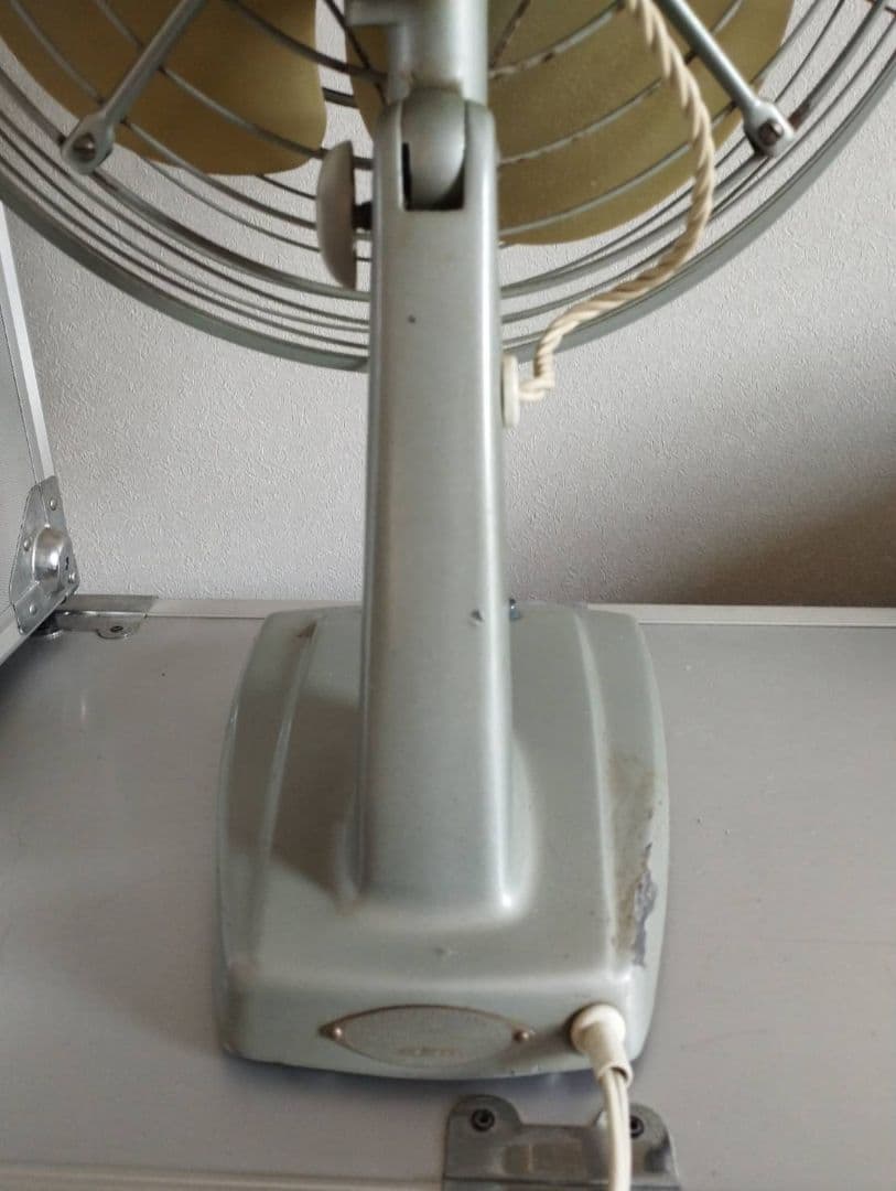 昭和レトロ（ネオモダン） Toshiba 東芝 希少型 扇風機