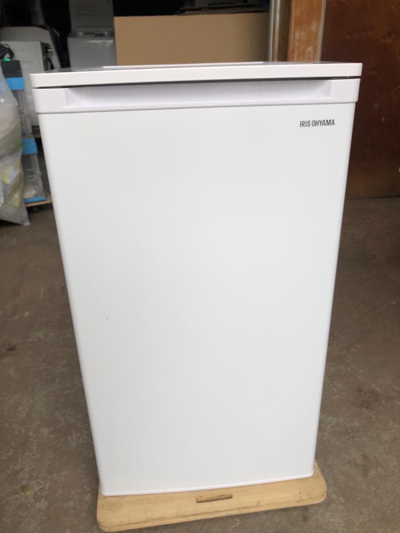 全国送料無料 アイリスオーヤマ 冷凍庫 IUSD-6B-W 2024年製