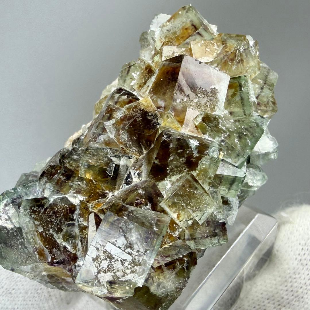 フローライト　蛍石　オコルス　ナミビア　鉱物標本　原石　天然石　ゾーニング