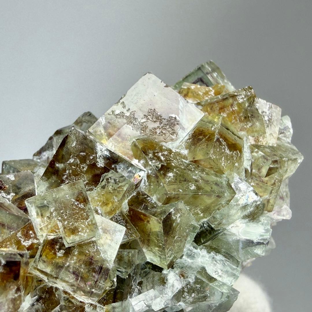 フローライト　蛍石　オコルス　ナミビア　鉱物標本　原石　天然石　ゾーニング