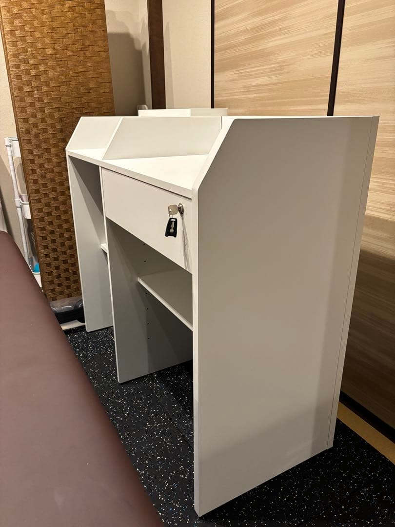 ホワイトオフィスカウンター キャッシュトレイ付き