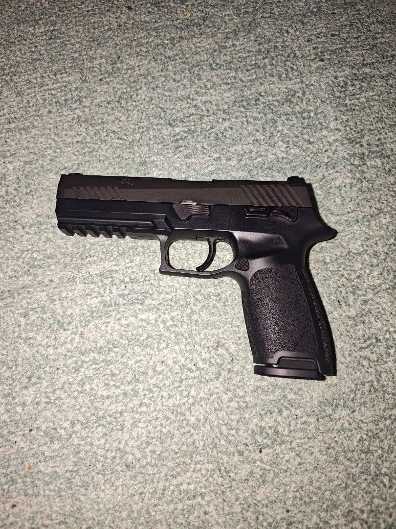 東京マルイ p320 32連ロングマガジン付属