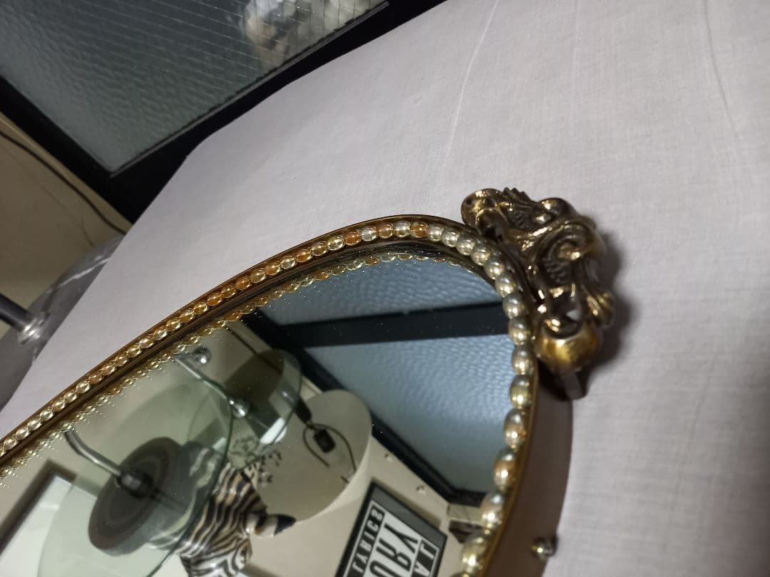 ヴィンテージ　オーバル形　真鍮製　エンジェル　トップ　パール　ビーズ　　ミラー