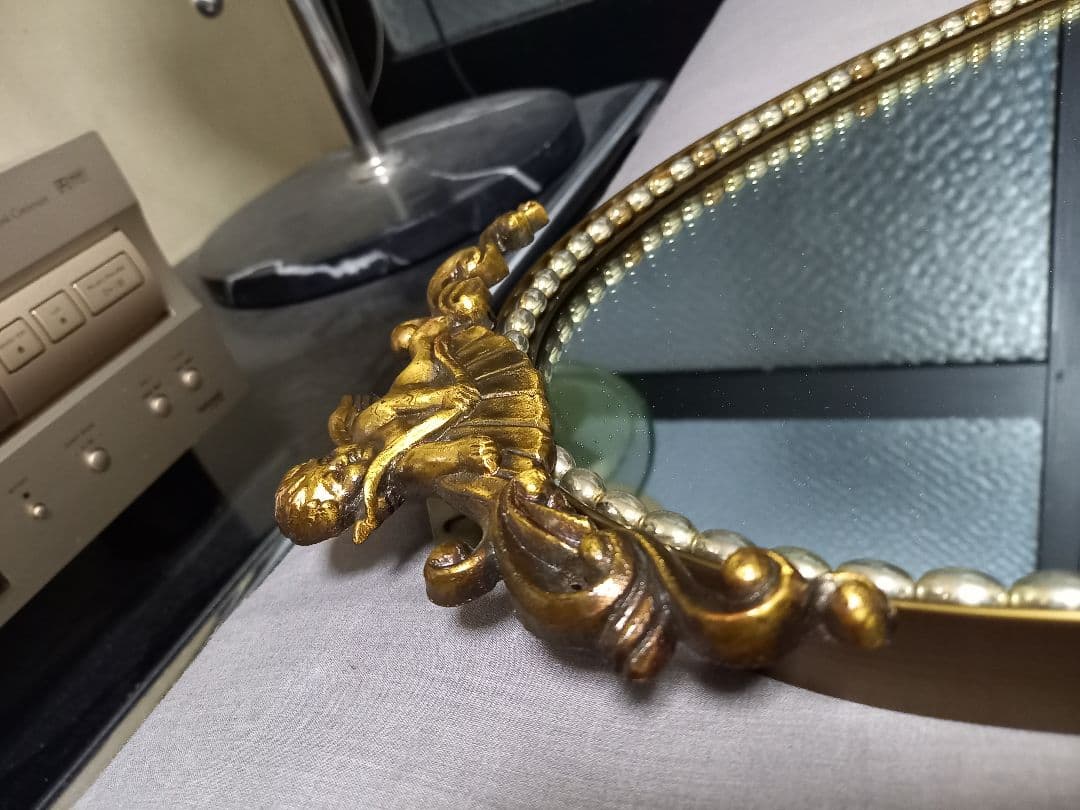 ヴィンテージ　オーバル形　真鍮製　エンジェル　トップ　パール　ビーズ　　ミラー