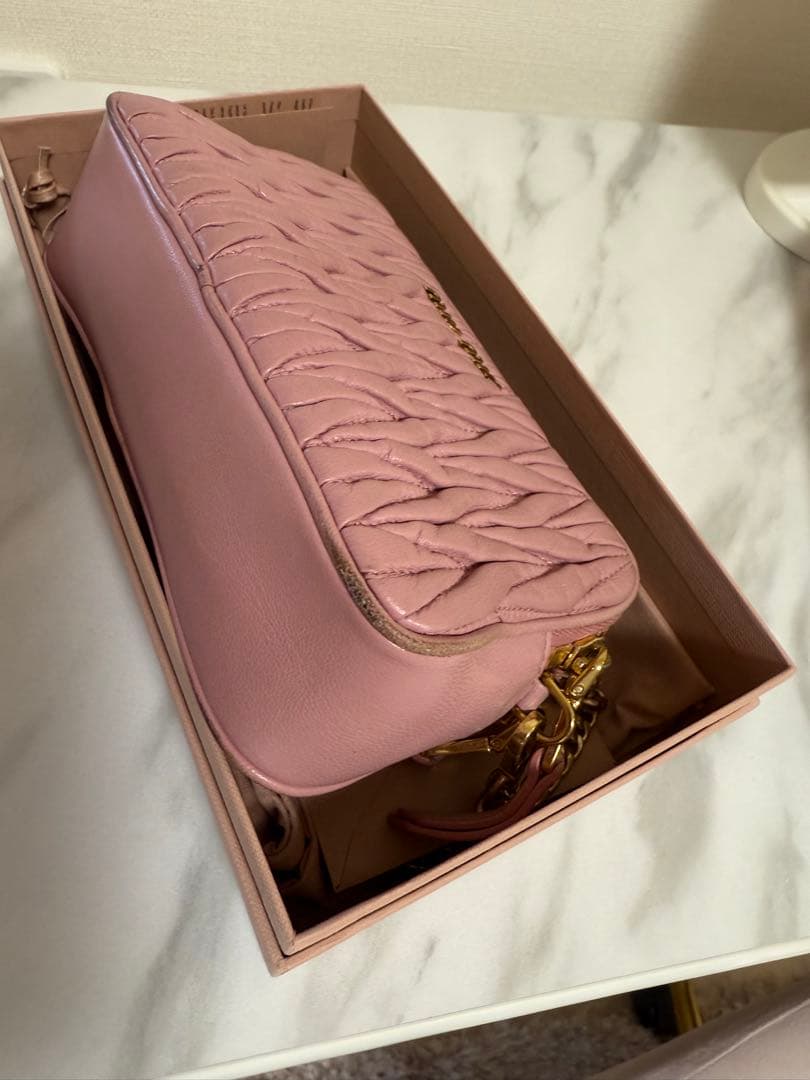 miu miu ショルダーバッグ　売り切り価格
