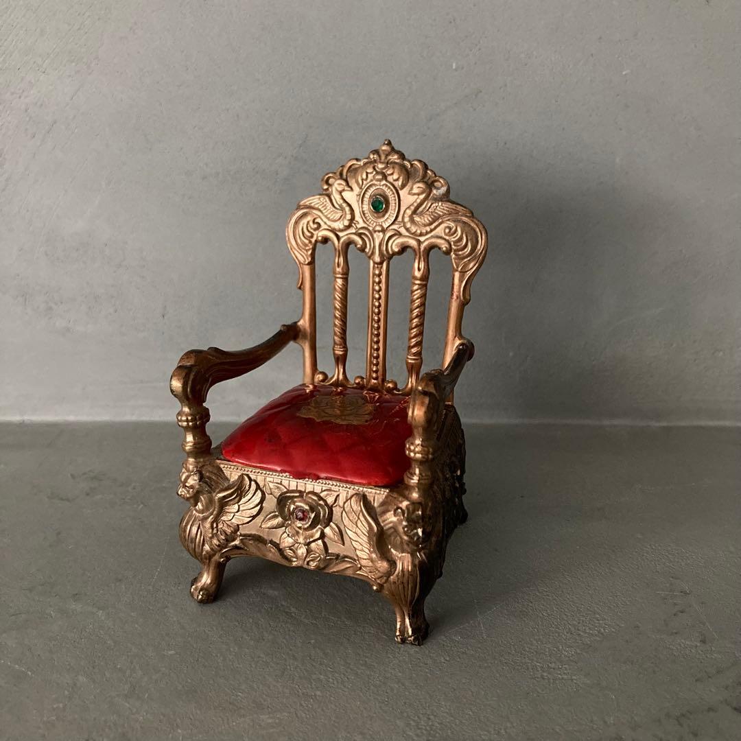 ヴィンテージ ミニチュア 玉座 装飾チェア 灰皿？ アンティーク雑貨