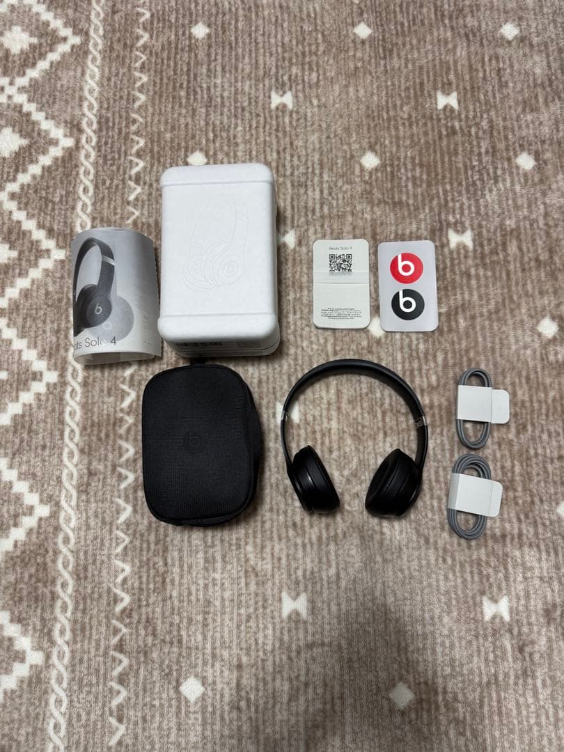 Beats solo4 ワイヤレスヘッドホン ブラック ケース付き