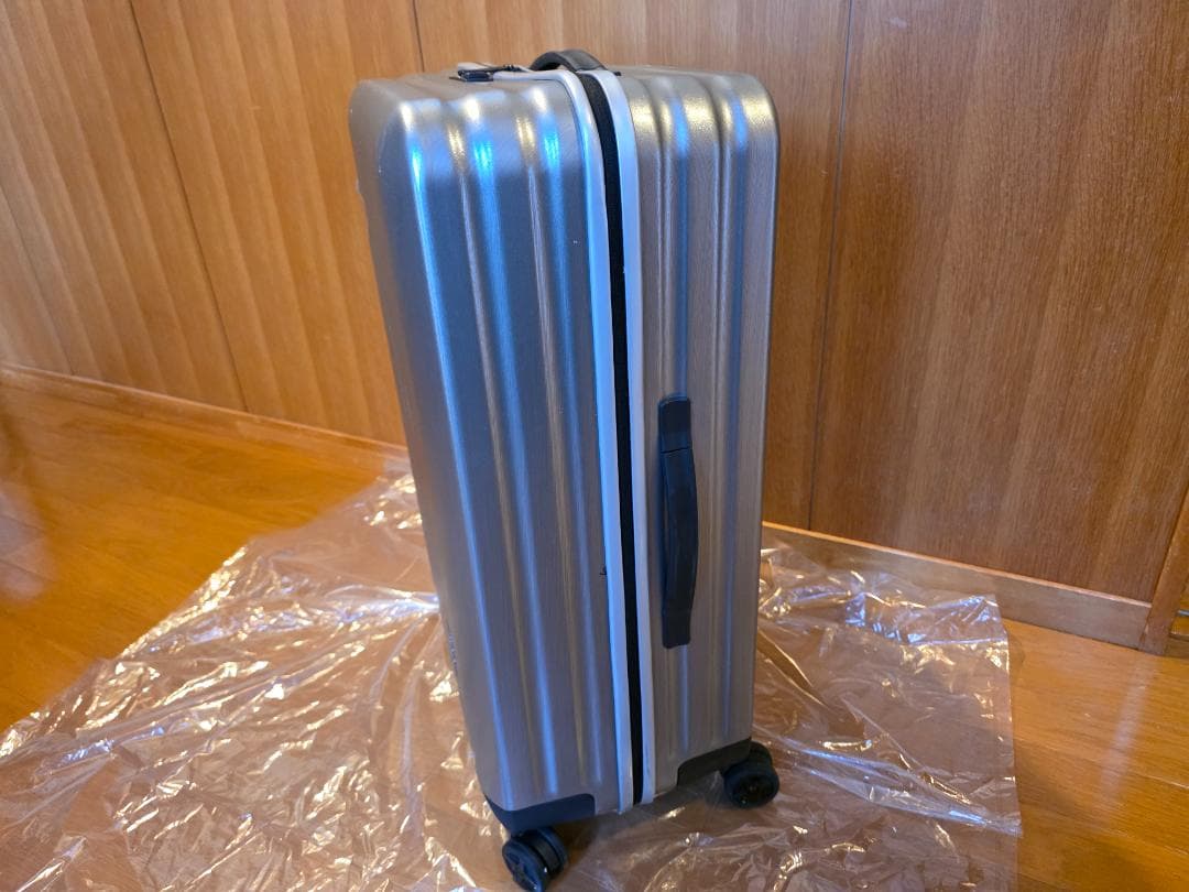 サムソナイト Samsonite INOVA　イノヴァ　スピナー75