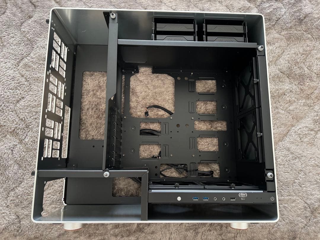 InWin 909C (販売終了品)