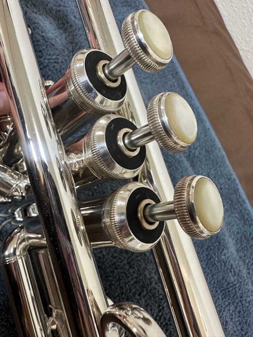 Bach トランペット　Stradivarius 180ML37SP