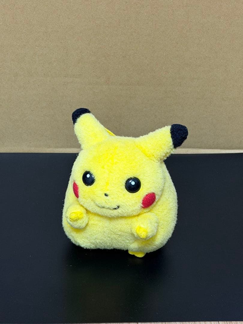 ポケモンモンスター　ピカチュウ　タカラトミー　レトロ　ぬいぐるみ　美品　かわいい