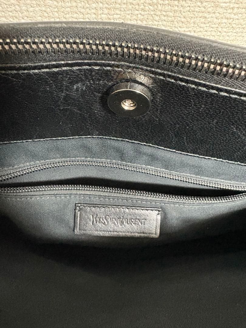 バッグ YVES SAINT LAURENT black leather bag