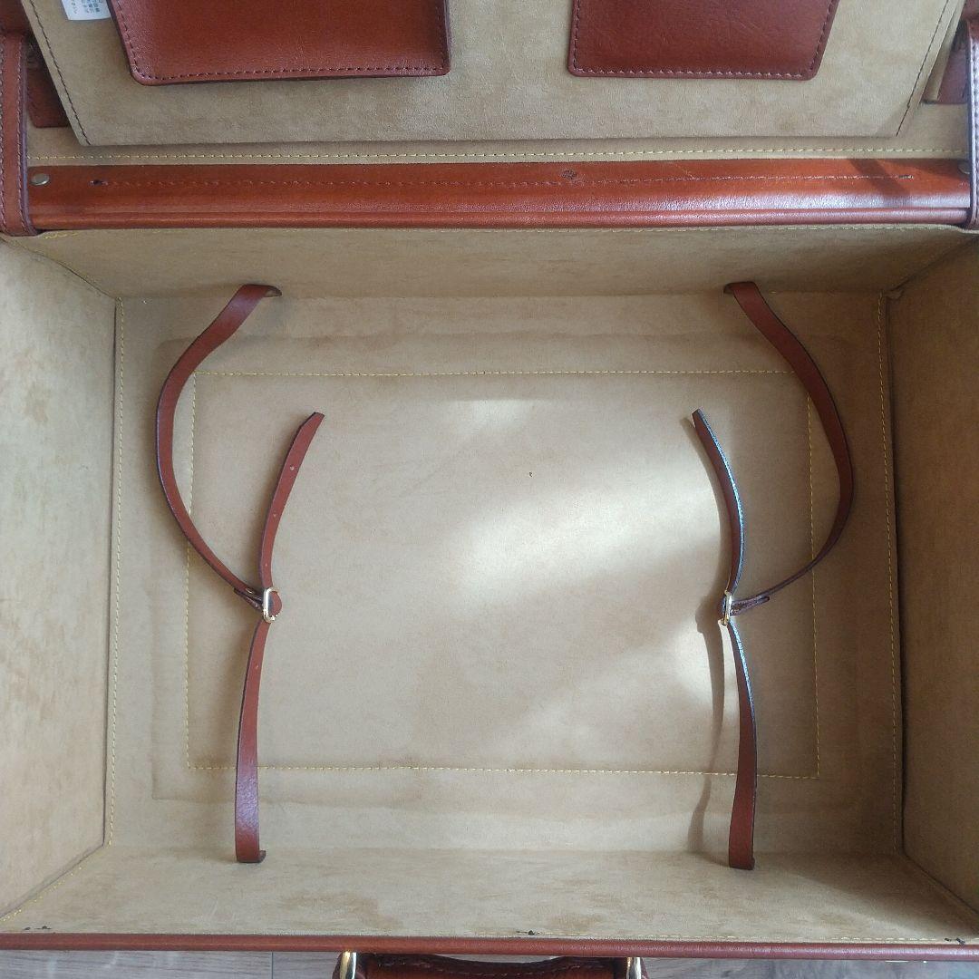 IKETEI フジタカ レザートランク スーツケース