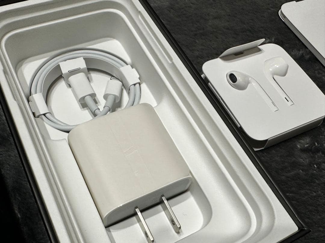 美品 iPhone 11 Pro 512GB スペースグレイ