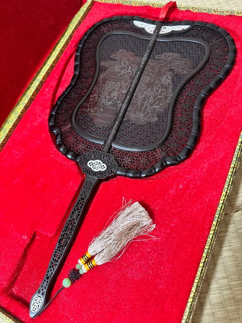 中国美術 透彫刻 軍配 高48cm幅28cm 台座・箱付 両面 団扇