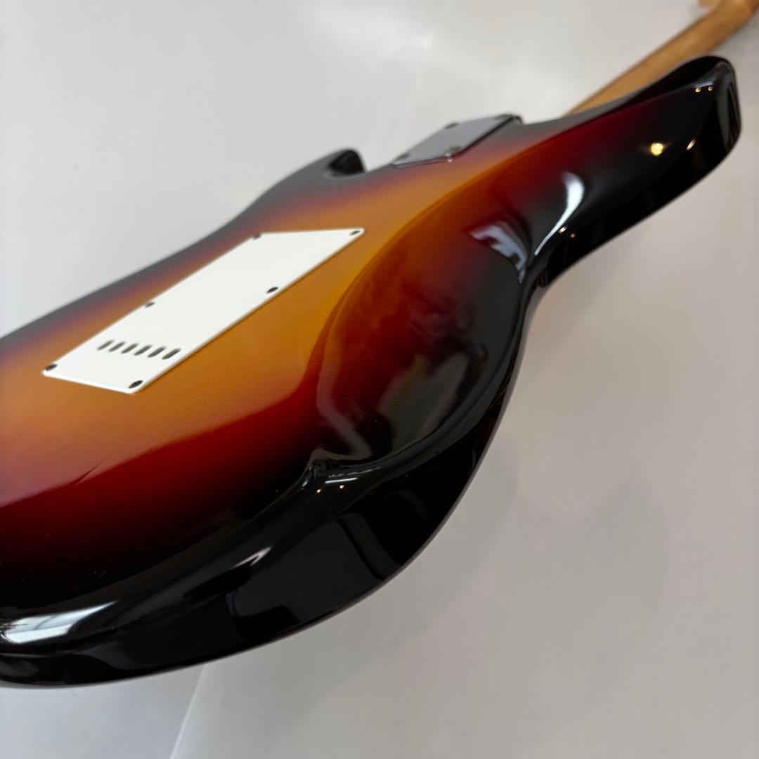 極美品希少モデル★Squier ストラトキャスター　シルバーシリーズ　ビンテージ