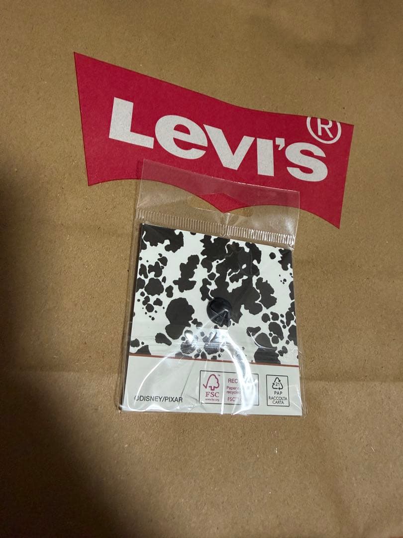 Levi's トイ・ストーリー ピンズ